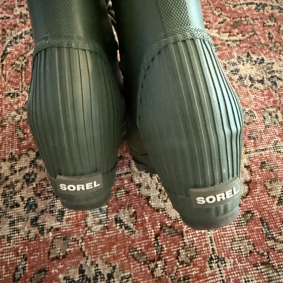 Sorel Green Waterproof Boots - Picture 4 of 8